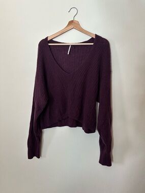 Free People Deep Plum V-Neck Ribbed Cashmere Sweater